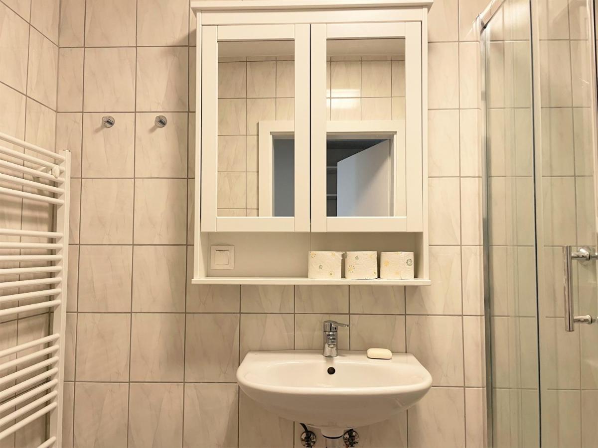 Holiday Suites Sankt Martin Klagenfurt am Woerthersee Buitenkant foto