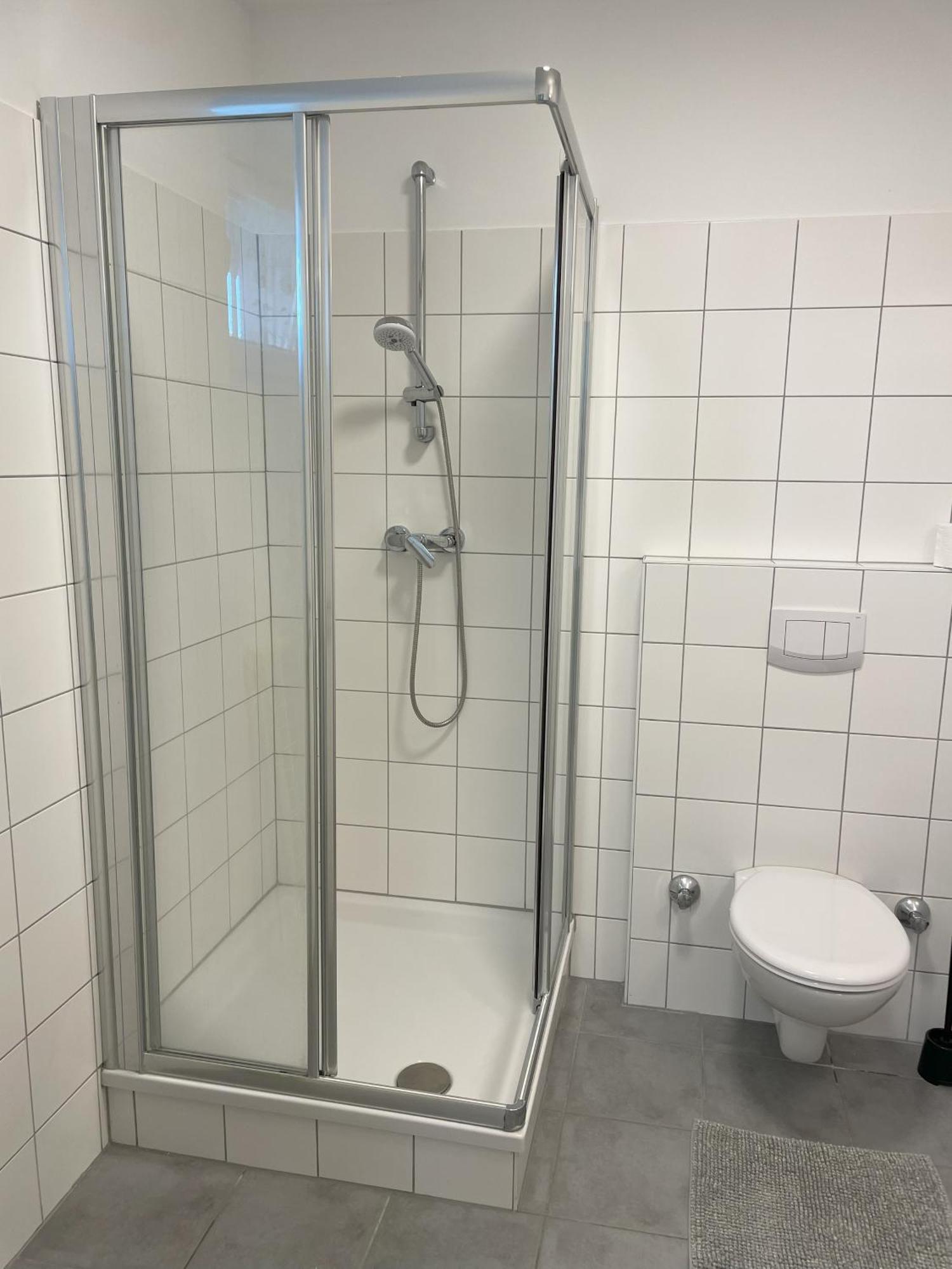 Holiday Suites Sankt Martin Klagenfurt am Woerthersee Buitenkant foto